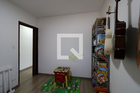 Quarto 2 de casa à venda com 3 quartos, 152m² em Vila Scarpelli, Santo André