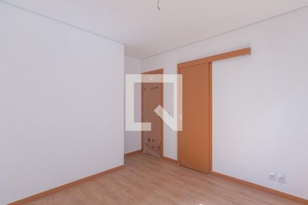 Casa de condomínio à venda com 140m², 3 quartos e 1 vaga Casa de condomínio à venda com 140m², 3 quartos e 1 vagaSemi Suíte 2