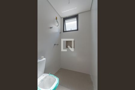 Casa de condomínio à venda com 140m², 3 quartos e 1 vaga Casa de condomínio à venda com 140m², 3 quartos e 1 vagaBanheiro Semi Suítes