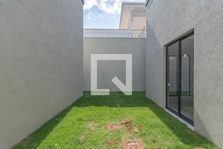 Casa de condomínio à venda com 140m², 3 quartos e 1 vaga Casa de condomínio à venda com 140m², 3 quartos e 1 vagaJardim