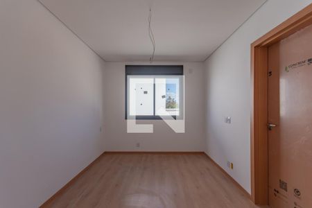 Casa de condomínio à venda com 140m², 3 quartos e 1 vaga Casa de condomínio à venda com 140m², 3 quartos e 1 vagaSuíte