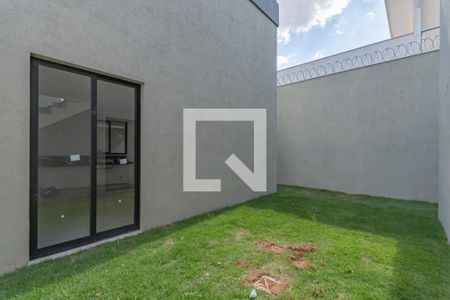 Casa de condomínio à venda com 140m², 3 quartos e 1 vaga Casa de condomínio à venda com 140m², 3 quartos e 1 vagaJardim