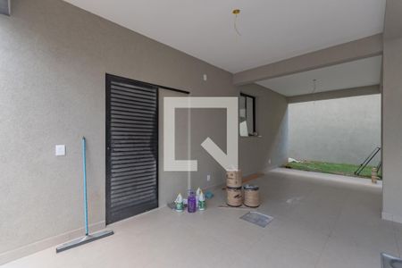 Casa de condomínio à venda com 140m², 3 quartos e 1 vaga Casa de condomínio à venda com 140m², 3 quartos e 1 vagaGaragem