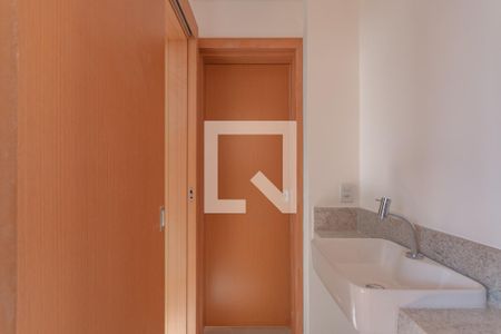 Casa de condomínio à venda com 140m², 3 quartos e 1 vaga Casa de condomínio à venda com 140m², 3 quartos e 1 vagaBanheiro Semi Suítes