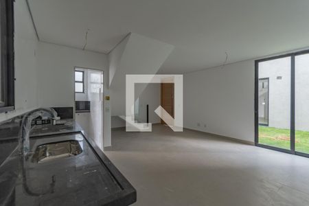 Casa de condomínio à venda com 140m², 3 quartos e 1 vaga Casa de condomínio à venda com 140m², 3 quartos e 1 vagaCozinha