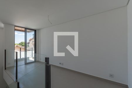 Sala 2 de casa de condomínio à venda com 3 quartos, 140m² em Trevo, Belo Horizonte