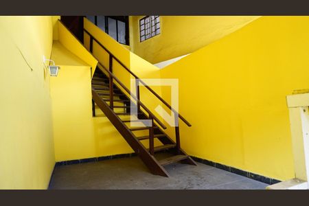 Escada de casa de condomínio para alugar com 2 quartos, 100m² em Anil, Rio de Janeiro