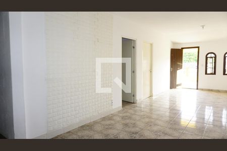 Sala de casa de condomínio para alugar com 2 quartos, 100m² em Anil, Rio de Janeiro