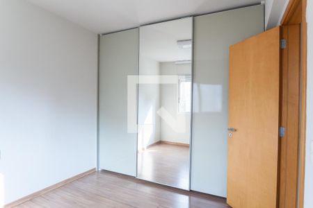 quarto 1 de apartamento à venda com 2 quartos, 74m² em Vale do Sereno, Nova Lima