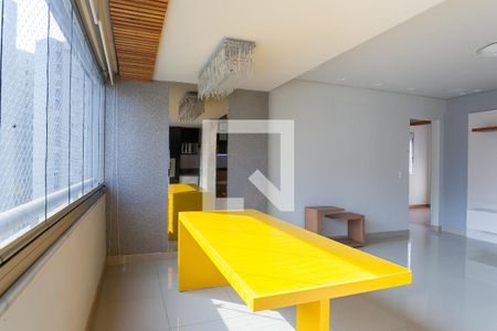 Varanda gourmet sala de apartamento à venda com 2 quartos, 74m² em Vale do Sereno, Nova Lima