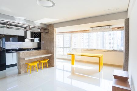 sala de apartamento à venda com 2 quartos, 74m² em Vale do Sereno, Nova Lima