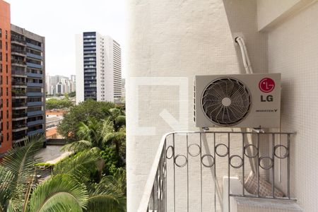 Varanda Sala de apartamento para alugar com 2 quartos, 70m² em Vila Olímpia, São Paulo