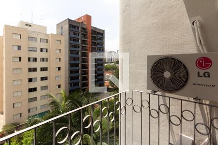 Varanda Sala de apartamento para alugar com 2 quartos, 70m² em Vila Olímpia, São Paulo