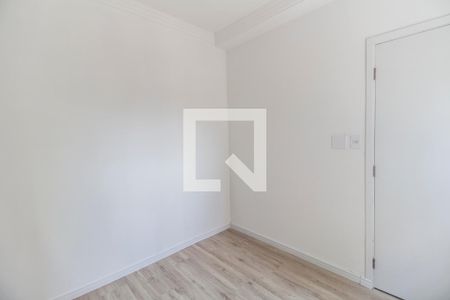 Quarto 1 de apartamento para alugar com 2 quartos, 40m² em Jardim Tupanci, Barueri