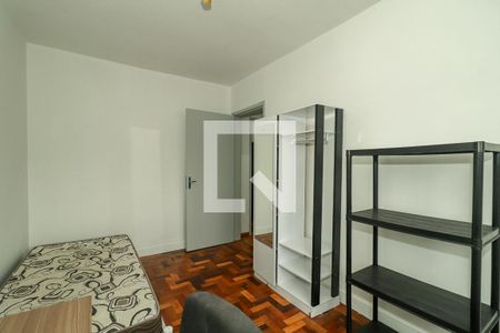 Quarto de apartamento para alugar com 2 quartos, 60m² em Humaitá, Porto Alegre