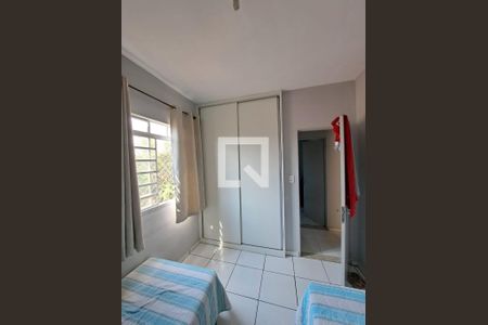 Quarto de apartamento à venda com 3 quartos, 60m² em Serrano, Belo Horizonte