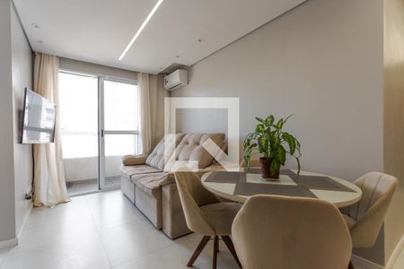 Sala de apartamento à venda com 2 quartos, 53m² em Jardim Carvalho, Porto Alegre