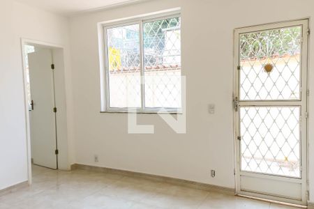 Sala de casa para alugar com 2 quartos, 75m² em Todos Os Santos, Rio de Janeiro