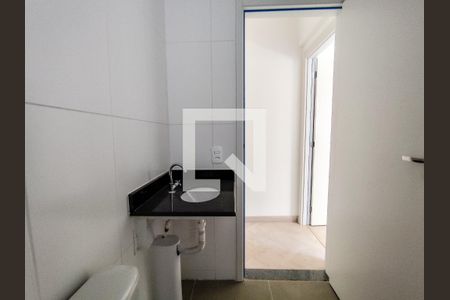 Lavabo de apartamento à venda com 2 quartos, 50m² em Centro, Belo Horizonte