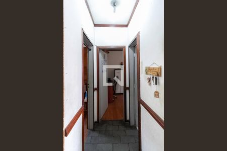 Corredor de apartamento à venda com 2 quartos, 65m² em Santa Terezinha, Belo Horizonte