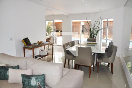 Sala de casa à venda com 4 quartos, 450m² em City América, São Paulo