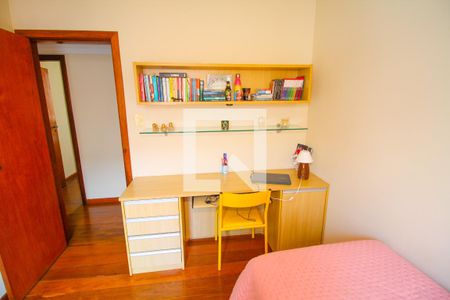 Quarto 3 de apartamento à venda com 4 quartos, 128m² em Coração Eucarístico, Belo Horizonte