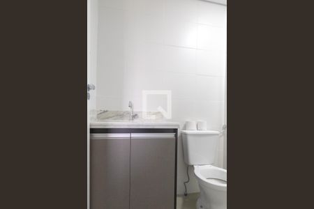 Banheiro de apartamento à venda com 2 quartos, 37m² em Vila das Palmeiras, Guarulhos