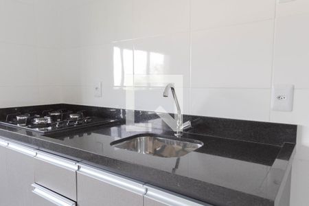 Sala/Cozinha de apartamento para alugar com 2 quartos, 37m² em Vila das Palmeiras, Guarulhos