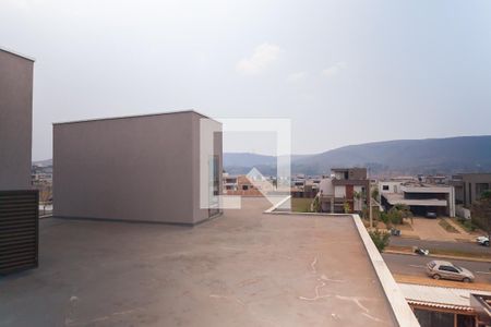 Casa de condomínio à venda com 390m², 4 quartos e 8 vagas Casa de condomínio à venda com 390m², 4 quartos e 8 vagasVaranda gourmet