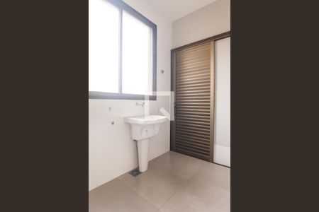 Casa de condomínio à venda com 390m², 4 quartos e 8 vagas Casa de condomínio à venda com 390m², 4 quartos e 8 vagasarea de serviço