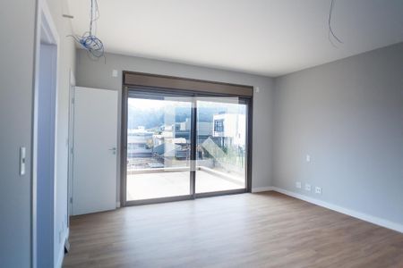 Casa de condomínio à venda com 390m², 4 quartos e 8 vagas Casa de condomínio à venda com 390m², 4 quartos e 8 vagassuite 1