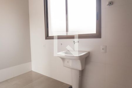 Casa de condomínio à venda com 390m², 4 quartos e 8 vagas Casa de condomínio à venda com 390m², 4 quartos e 8 vagasarea de serviço