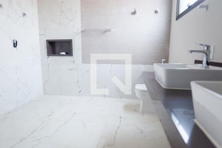 Casa de condomínio à venda com 390m², 4 quartos e 8 vagas Casa de condomínio à venda com 390m², 4 quartos e 8 vagasbanheiro suite master