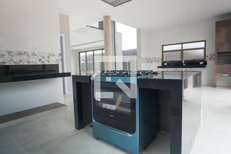 Casa de condomínio à venda com 390m², 4 quartos e 8 vagas Casa de condomínio à venda com 390m², 4 quartos e 8 vagascozinha