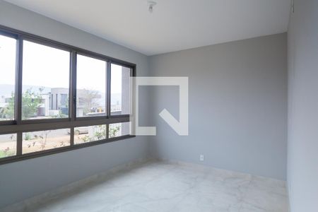 quarto 1 de casa de condomínio à venda com 4 quartos, 390m² em Alphaville, Nova Lima