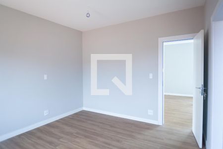 Casa de condomínio à venda com 390m², 4 quartos e 8 vagas Casa de condomínio à venda com 390m², 4 quartos e 8 vagassuite 2