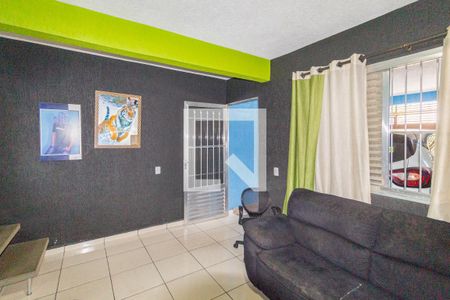 Sala de casa à venda com 4 quartos, 110m² em Piratininga, Osasco