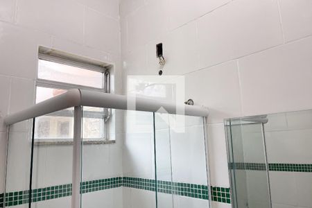 Banheiro de casa para alugar com 1 quarto, 25m² em Vila Leopoldina, Duque de Caxias