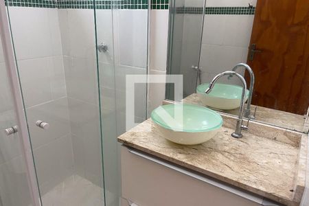 Banheiro de casa para alugar com 1 quarto, 25m² em Vila Leopoldina, Duque de Caxias