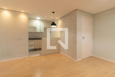 Sala de apartamento para alugar com 2 quartos, 48m² em Quinta dos Angicos, Cotia