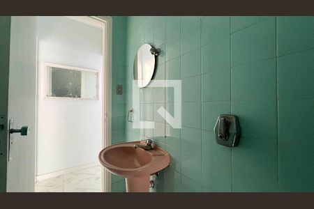 Lavabo de casa para alugar com 4 quartos, 169m² em Vila Madalena, São Paulo