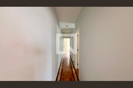 Corredor de casa para alugar com 4 quartos, 169m² em Vila Madalena, São Paulo