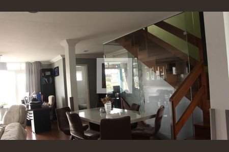 Sala de casa à venda com 3 quartos, 300m² em Vila Jardim, Porto Alegre