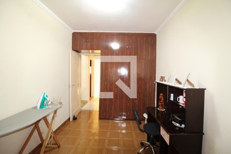 Quarto 1 de casa para alugar com 3 quartos, 136m² em Vila Vitorio Mazzei, São Paulo