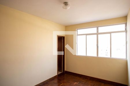 Suíte de apartamento para alugar com 3 quartos, 110m² em Santa Efigênia, Belo Horizonte