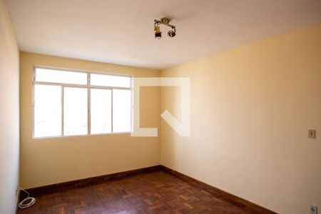 Sala de apartamento para alugar com 3 quartos, 110m² em Santa Efigênia, Belo Horizonte