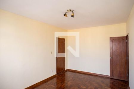 Sala de apartamento para alugar com 3 quartos, 110m² em Santa Efigênia, Belo Horizonte