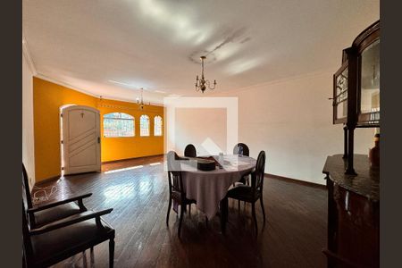 Sala de casa à venda com 4 quartos, 281m² em Santa Maria, Santo André