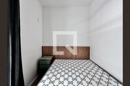 Quarto de kitnet/studio à venda com 0 quarto, 15m² em Jardim Aeroporto, São Paulo