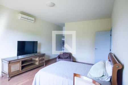 Casa de condomínio para alugar com 585m², 3 quartos e 4 vagas Casa de condomínio para alugar com 585m², 3 quartos e 4 vagasQuarto 1